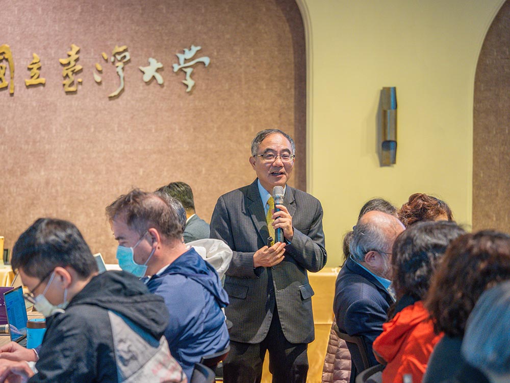 臨時校務會議通過校長陳文章續任案-封面圖